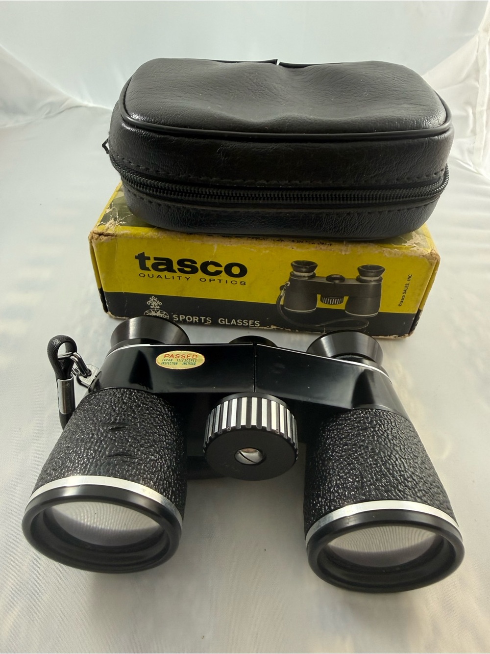 Vintage Tasco Model 570 Sports Binoculars